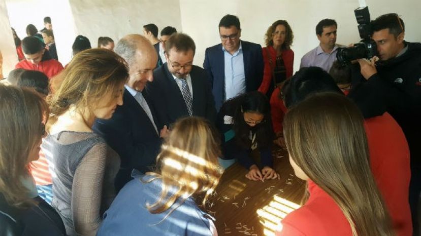 M&aacute;s de 250 alumnos y casi 40 docentes de 8 centros educativos de Gran Canaria participan en los &lsquo;Encuentros por la ciencia&rsquo;