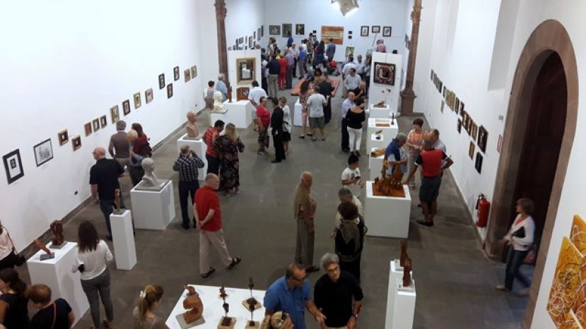 Gu&iacute;a: La Casa de la Cultura acogi&oacute; la inauguraci&oacute;n de dos exposiciones