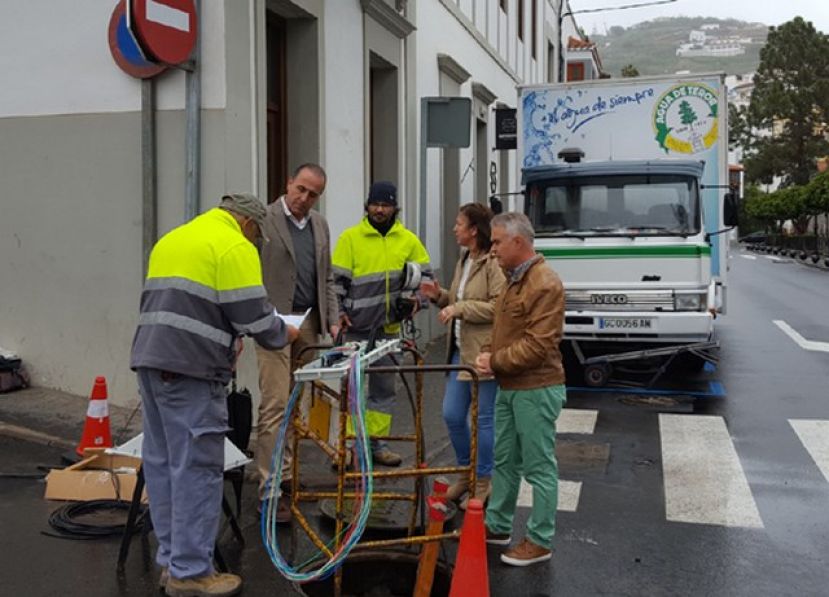 La fibra óptica llega a los primeros domicilios de Teror