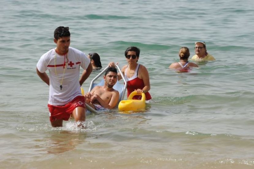 Cruz Roja presta cobertura en vigilancia, salvamento y socorrismo en 26 playas