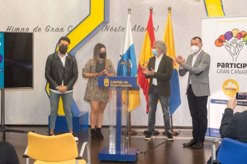 M&aacute;s de 150 estudiantes plasman en v&iacute;deos creados con m&oacute;viles su visi&oacute;n de la participaci&oacute;n ciudadana en la campa&ntilde;a &lsquo;Viraliza la Democracia&rsquo; del Cabildo