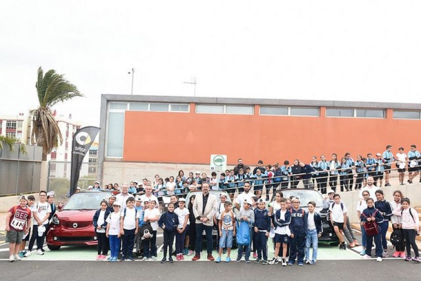 Escolares de La Aldea y Telde descubren las ventajas de los coches el&eacute;ctricos y los tipos de energ&iacute;as renovables que hay en Gran Canaria