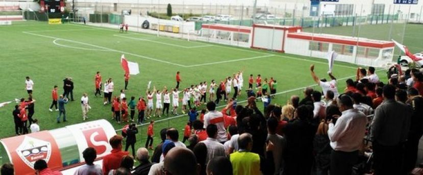 UD Villa de Santa Br&iacute;gida se queda en puertas pero tendr&aacute; otra oportunidad