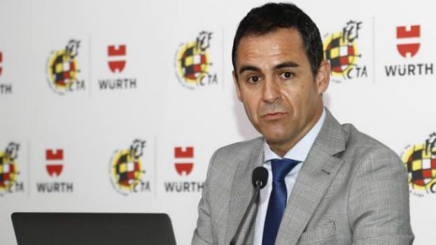 El nuevo contrato profesional de los &aacute;rbitros incluir&aacute; dedicaci&oacute;n exclusiva