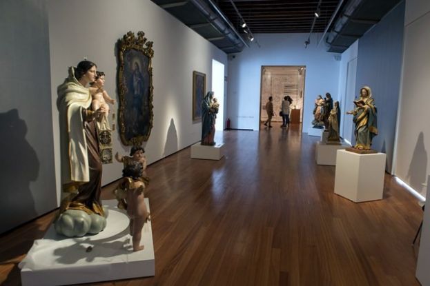 Valleseco: Visita a la exposición El hombre y la obra 200 años después de Luján Pérez