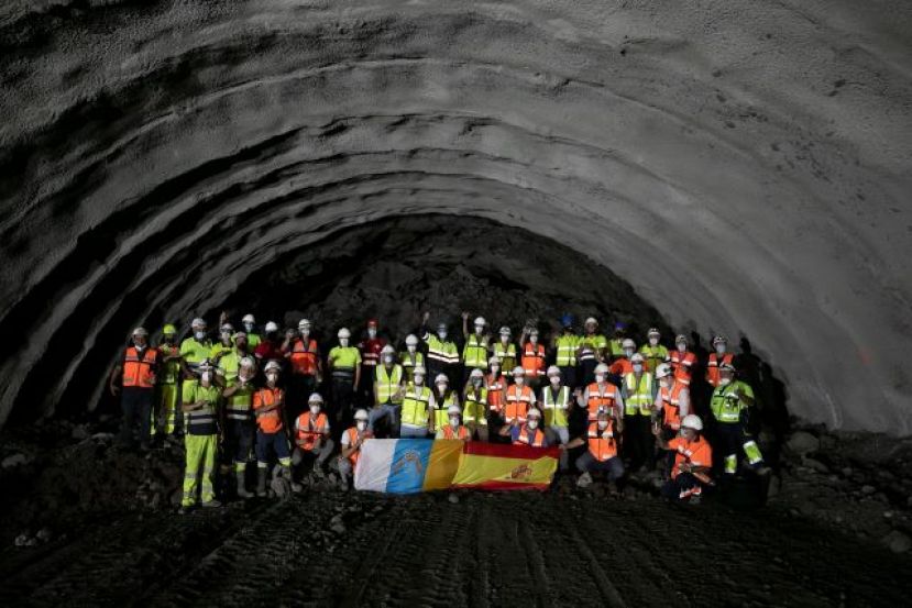 Obras Públicas finaliza la excavación del primero de los ocho túneles de la 2ª fase de la Carretera de La Aldea