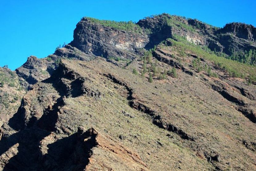 Valleseco se va de senderismo al Macizo de Azaenegue