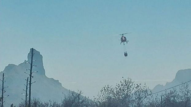 Suspendidas las visitas guiadas al Roque Bentayga por el incendio en la cumbre