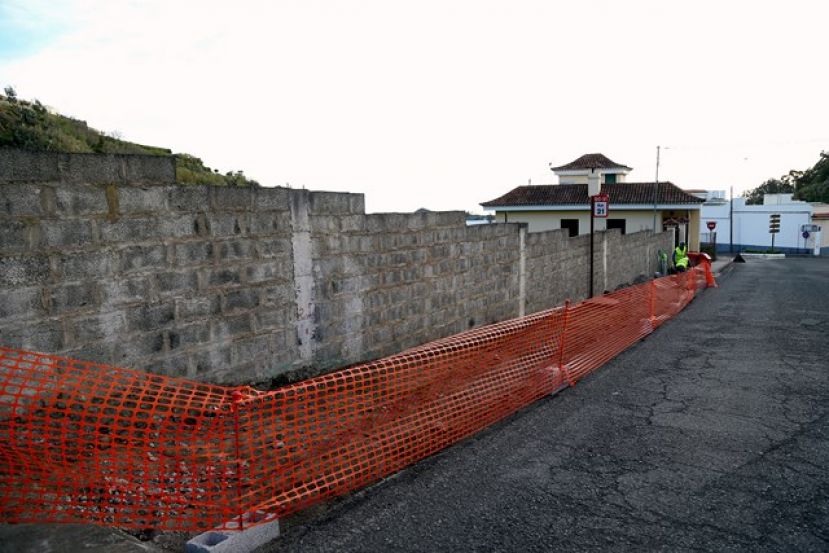 Valleseco: Se est&aacute; llevando a cabo las obras de acerado en la GC-21