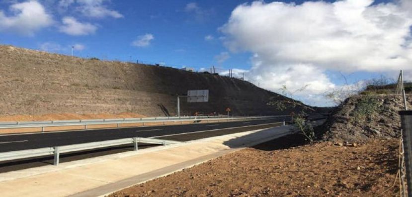 Arucas: La Consejería repondrá el sistema de seguridad del acceso a Lomo la Viuda