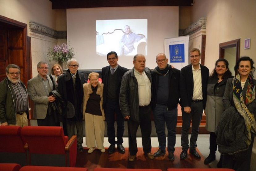 Emotivo recuerdo de la figura del profesor Antonio de B&egrave;thencourt en la presentaci&oacute;n del n&uacute;mero 64 del &lsquo;Anuario de Estudios Atl&aacute;nticos&rsquo;