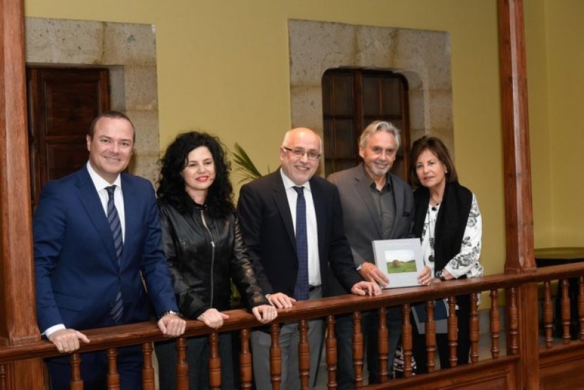 El Cabildo de Gran Canaria edita el texto de Gald&oacute;s 'Cuarenta leguas por Cantabria' con la mirada fotogr&aacute;fica de &Aacute;ngel Luis Aldai